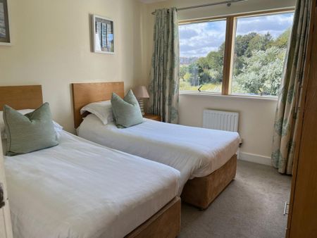 3 bedroom apartment to rent - Photo 5