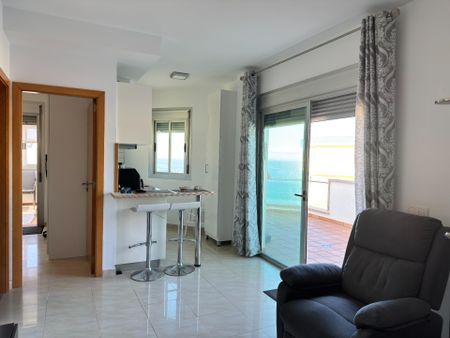 Penthouse to rent in Arguineguín Casco, Gran Canaria with garage - Photo 2