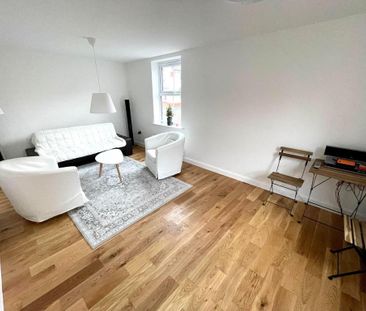 3 bedroom detached house to rent - Photo 2