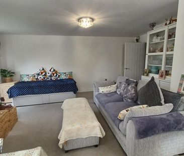 Shepherds Green Road, Shirley - Photo 5