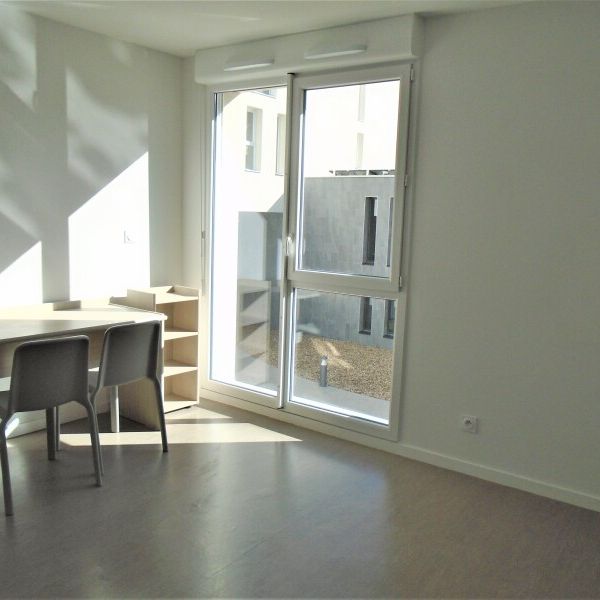 Location Appartement 1 pièce 22m² VILLENAVE D ORNON 33140 - Photo 1