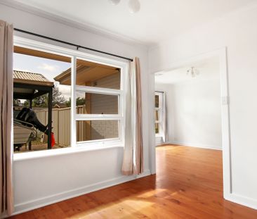 Freshly Painted Family Home in the Heart of Tranmere! - Photo 3