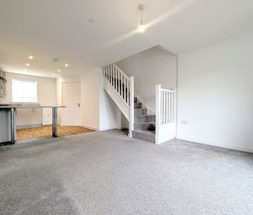 Heol Y Gylfinir, Llanilid, PONTYCLUN - Photo 1