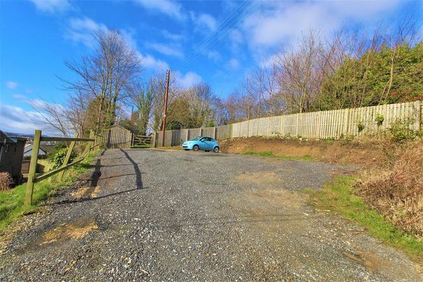 3 bedroom end of terrace house to rent - Photo 1