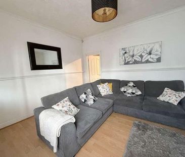 Park Street, Manchester, M27 - Photo 4