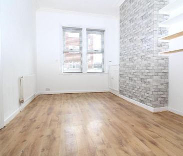 2 bedroom house to rent - Photo 2