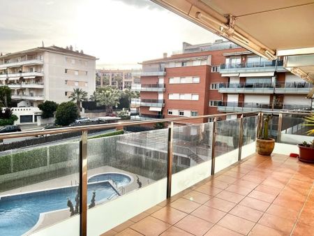 4 room luxury Flat for rent in Sitges, Catalonia - Photo 3