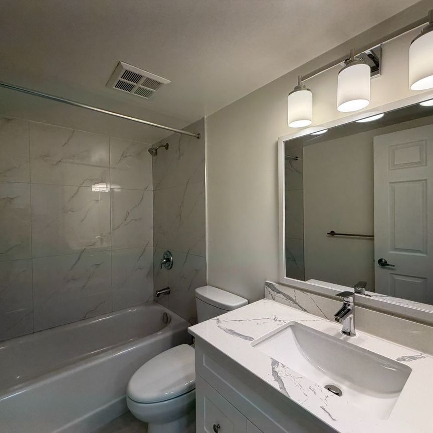 For Lease - 18 Hillcrest Avenue Unit# 301, Toronto, Ontario - Photo 1
