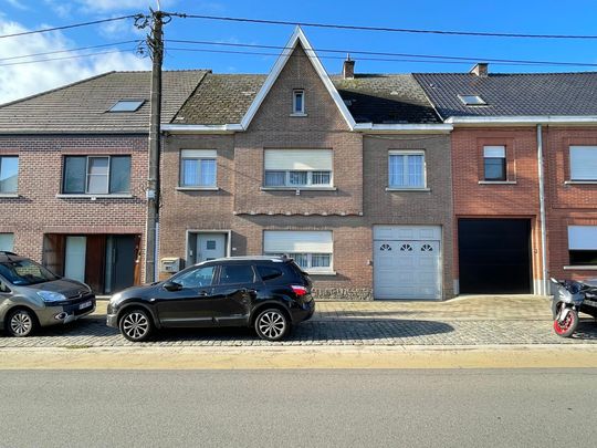 VLIERZELE - Karaktervolle woning met zicht op groen. - Foto 1