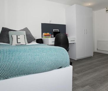 Studio to rent - Photo 2