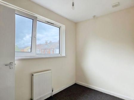 3 bedroom property to rent - Photo 4