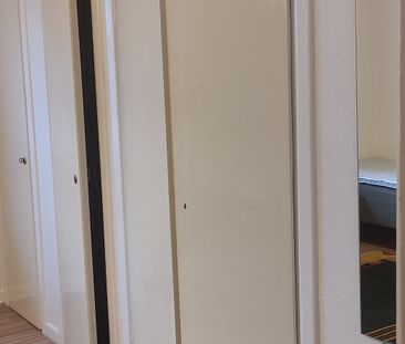 Skogsrydsgatan, Västra Frölunda - Photo 1