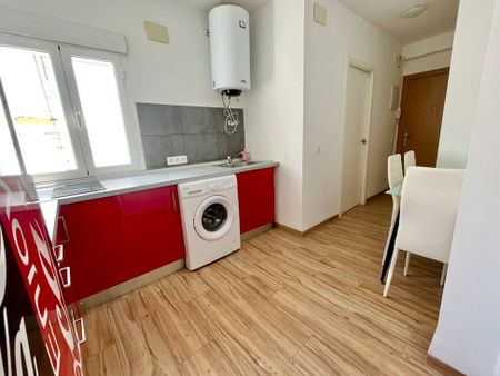 Calle Rubí, Sevilla, Andalusia 41009 - Photo 5