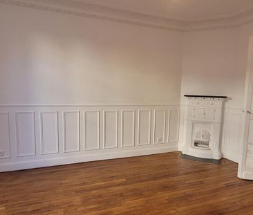 Location Appartement 4 pièces 75m² PARIS 15ème - Photo 5