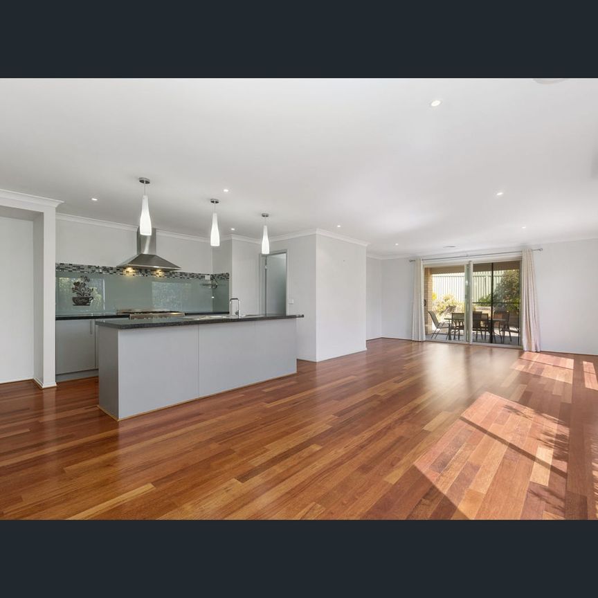 2 McConnell Drive, Junortoun, Vic 3551 - Photo 1