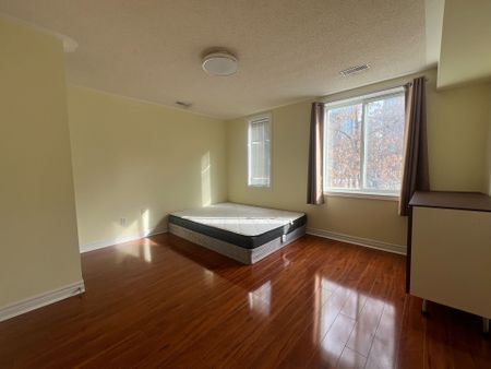 For Lease - 3 English Garden Way, Toronto, Ontario - Photo 5