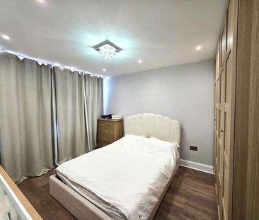 Bellamy Drive, Stanmore, HA7 - Photo 3