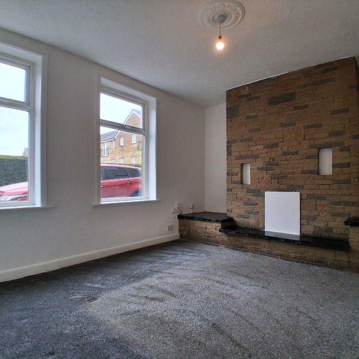 3 bedroom end of terrace house to rent - Photo 1