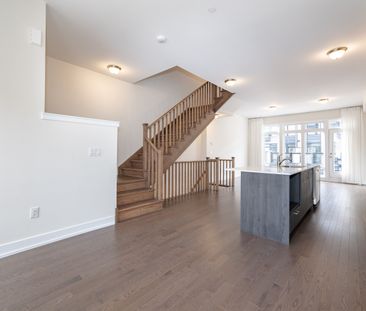 For Lease - 28 Credit Lane, Richmond Hill, Ontario - Photo 2