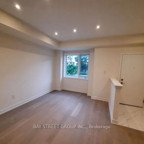 Condo Townhouse For Lease | W9249518 - Photo 1
