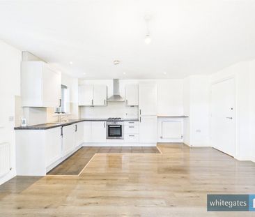 Brackenhill Mews, Bradford, West Yorkshire, BD7 - Photo 2