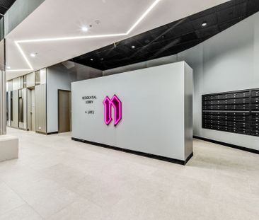 One bedroom apartment with modern living - Photo 2