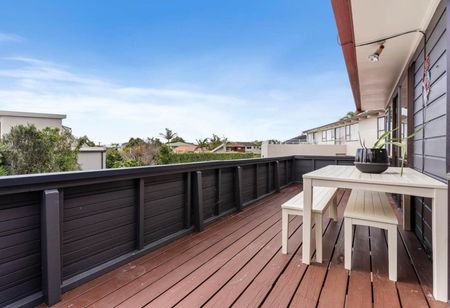 Peaceful newly renovated brick cedar modern ... - Photo 3