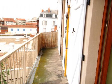 A LOUER - APPARTEMENT T3 - ROANNE HYPER CENTRE - Photo 5