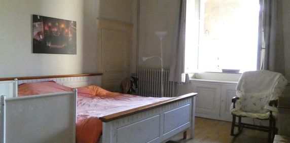 Location Appartement 4 pièces 159m² BELLEY 01300 - Photo 2