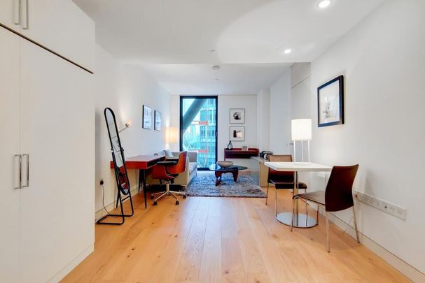 Studio to rent - Photo 1