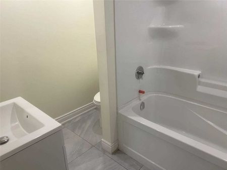 For Lease - 36 Carlyle Crescent Unit# Basement, Brampton, Ontario - Photo 2