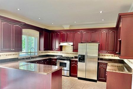 For Lease - 136 Prohill Street Unit# Main, Pickering, Ontario - Photo 4