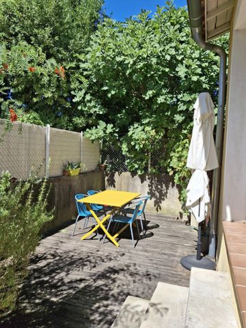 « AVIGNON EM - MAISON MEUBLEE 80.95M² AVEC GARAGE ET JARDIN » - Photo 5