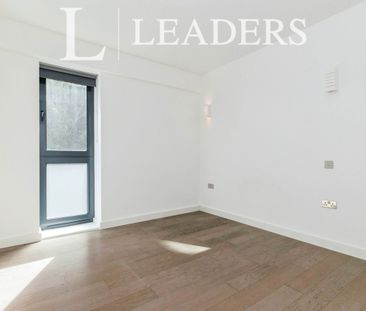 2 bedroom apartment to rent Vista House, Lincoln Road, Dorking, RH4 - Photo 2