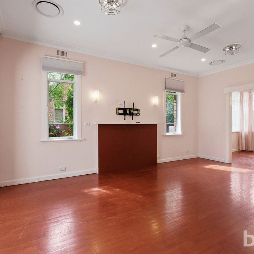 Spacious Three-Bedroom Home – 6 Month Lease Only - Photo 1