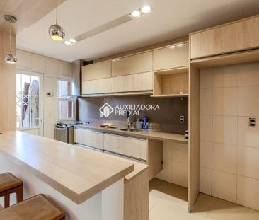 Casa com 3 quartos e 209m² para alugar em Jardim Sabará, Porto Alegre. - Photo 4