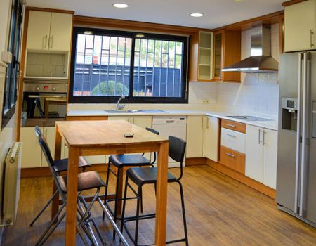 6 room luxury House for rent in Madrid, Spain - Foto 2