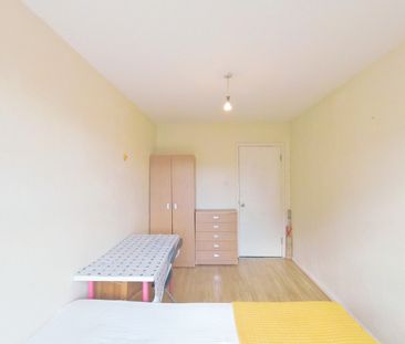 5 Bed Flat, Mountain House, SE11 - Photo 3