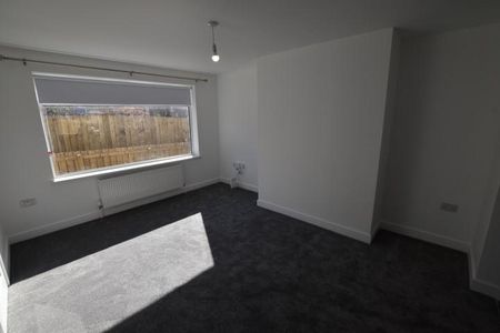 2 bedroom property to rent - Photo 4