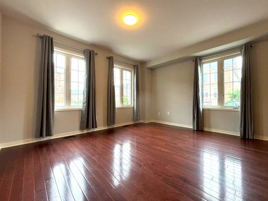 For Lease - 15 Adam Oates Heights, Toronto, Ontario - Photo 1