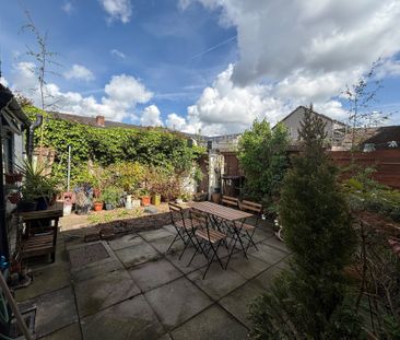 OliveStreet, DERBY - Photo 4