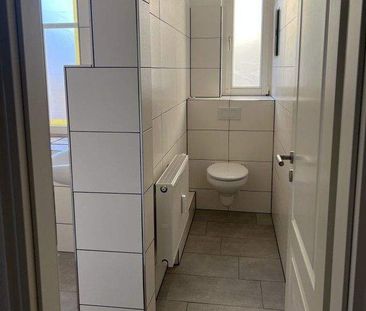 Hübsche, modern sanierte Wohlfühlwohnung mit Balkon und perfekter K... - Foto 1