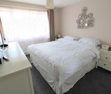 3 bedroom House To Let - Photo 6
