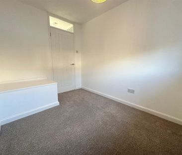 3 bedroom House To Let - Photo 5