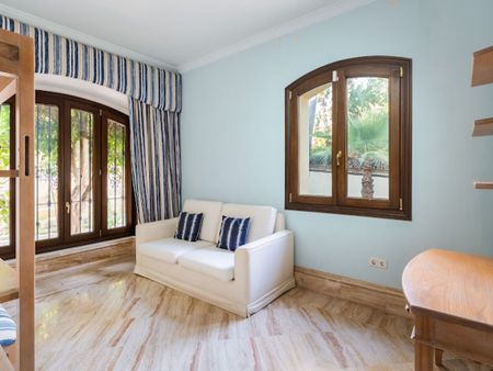 10 room luxury Villa for rent in Sierra Blanca, Marbella, Andalusia - Photo 2