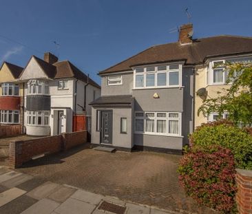 3 bedroom semi-detached house to rent - Photo 6