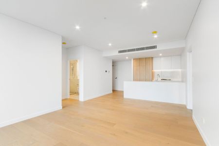 Luxury 2 Bedrooms Apartment in Prime Location - Photo 3