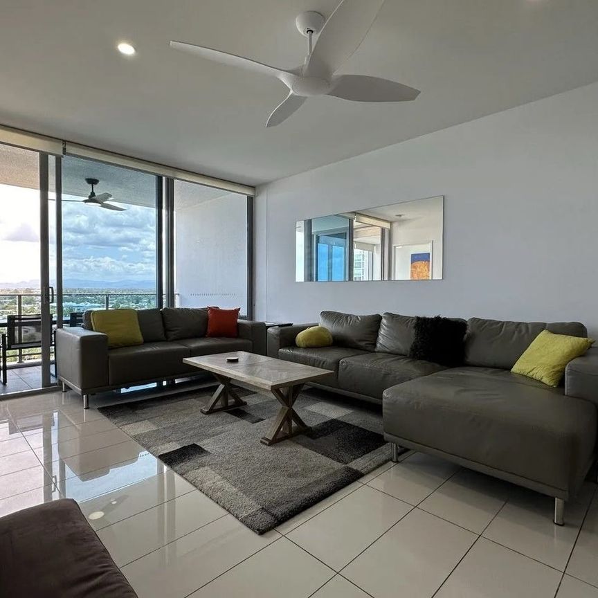 3 Bedroom Unit at Sapphire on the Broadwater - Photo 1