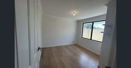 STUNNING FAMILY HOME IN SOUGH AFTER SOUTH BUNBURY - Photo 2