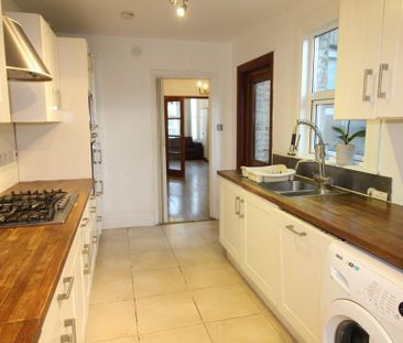 3 bedroom terraced house to rent - Photo 4